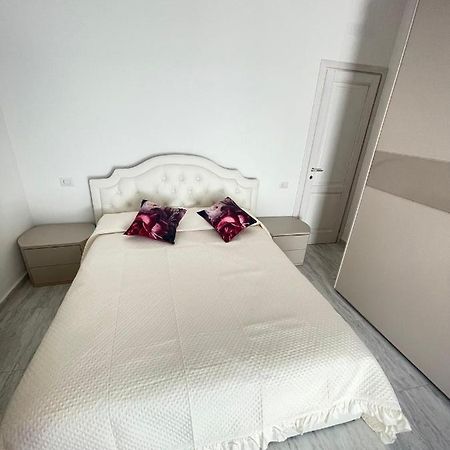 La Perla Del Mare Bed & Breakfast Ла Калета Екстериор снимка